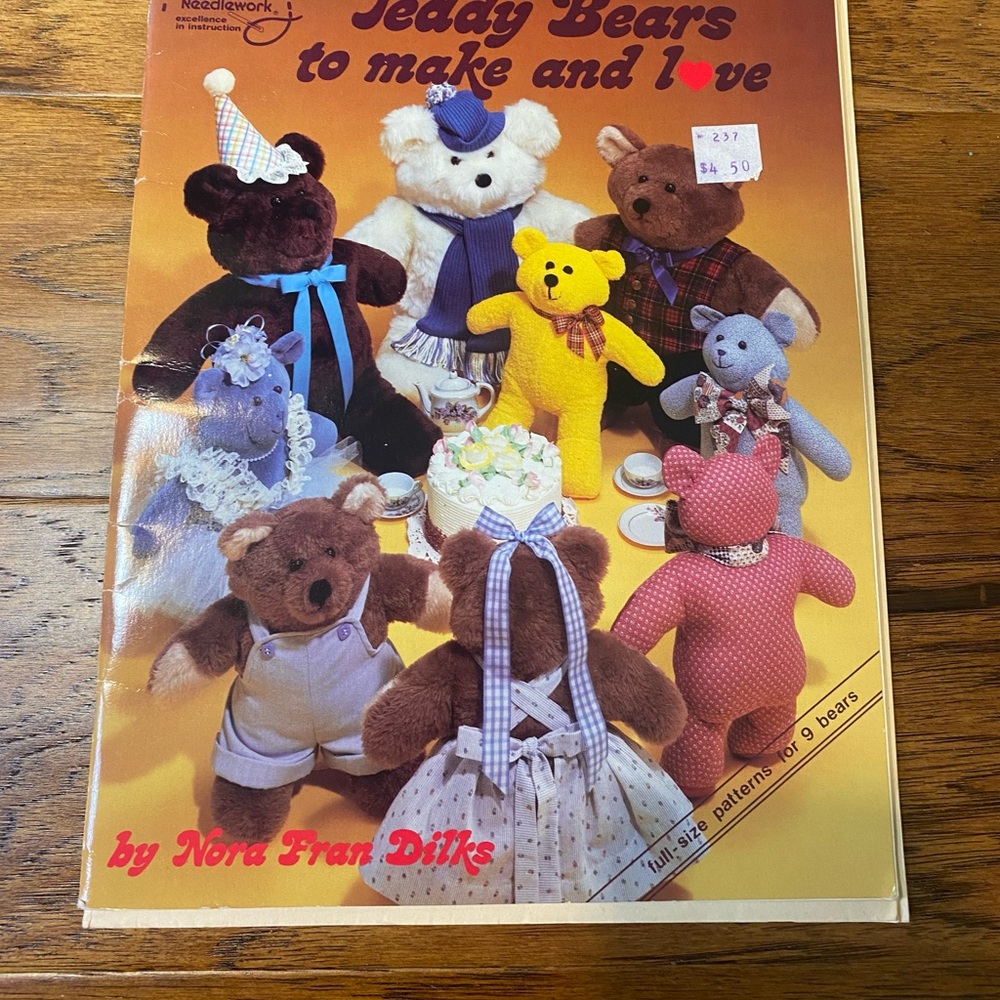 Vintage Craft Pattern Book Collection - Picture 8 of 12